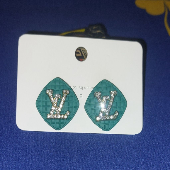 Women's Green & Silver going out Earrings - Picture 2 of 2